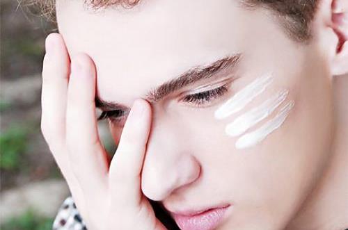 男人皮膚老化的兩大致命因素