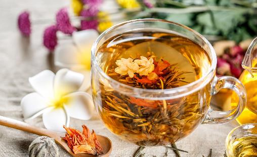 常喝這些花茶可以調節痛經