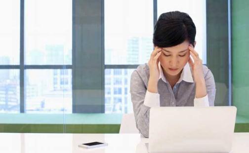 女性長時間用電腦損健康 易患乳腺炎!