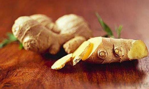 如何利用熱姜水來治療疾病
