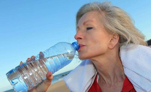 中老年人怎么吃才能遠離失眠