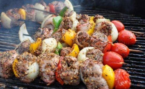 頻繁吃燒烤小心“不舉” 6種殺精食物男人應(yīng)慎吃