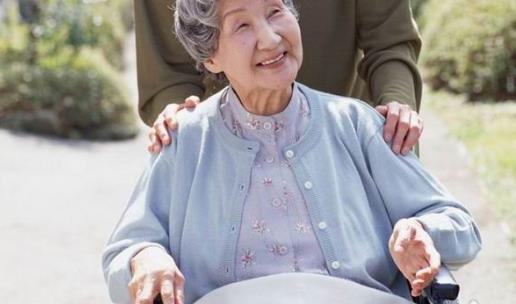 如何照顧好家中的癱瘓老人