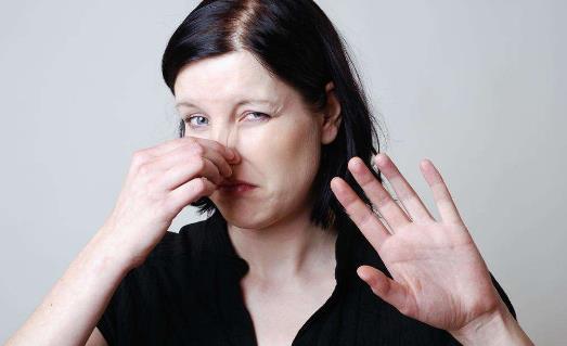 鼻子易出汗可能是肺氣不足