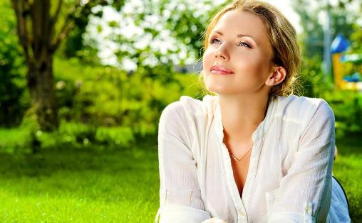 補(bǔ)元?dú)馓眵攘?4大年齡段女性養(yǎng)巢食療法