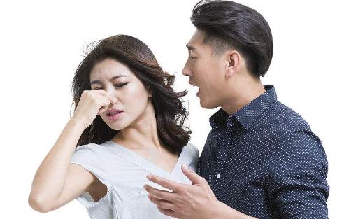 口臭難聞卻能預示發生的疾病