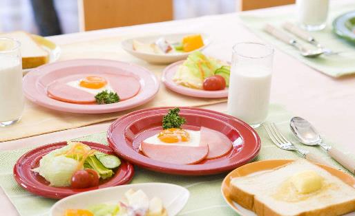 不吃早餐竟讓男人脾氣變壞！