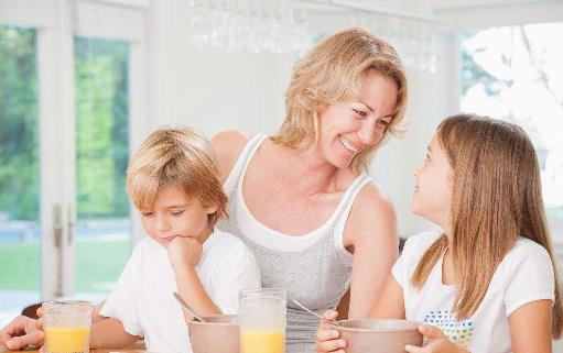 單親家庭孩子的心理有什么問題