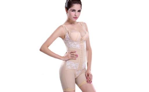 事業線擠擠就有了?別選太小的內衣!