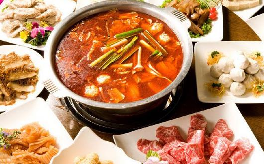 秋冬季節(jié)別這樣吃火鍋!