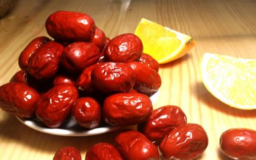 肝不好的人 這3個部位會發黑