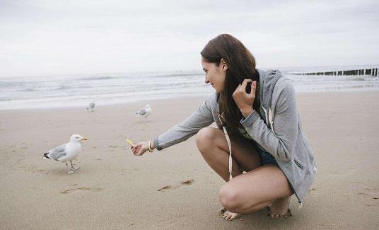 青春期少女什么時候開始戴文胸?