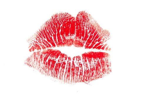 女性冬天嘴唇發(fā)紫是咋回事