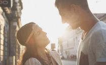 ?如何看出一個(gè)男人是不是喜歡你