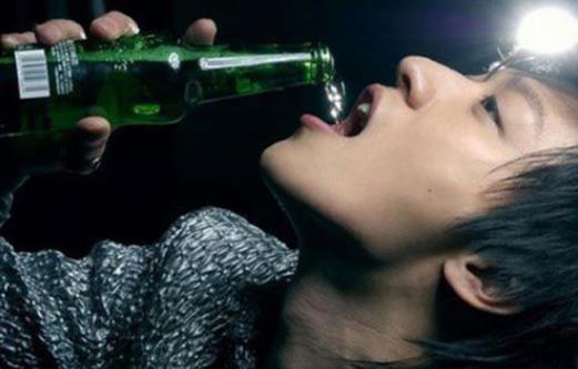 喝酒后千萬別吃這些致命藥!
