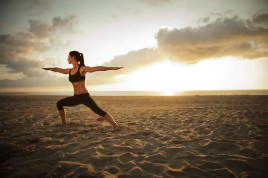 冷、黃、干三個(gè)字概括女人初老癥狀 減緩衰老辦法