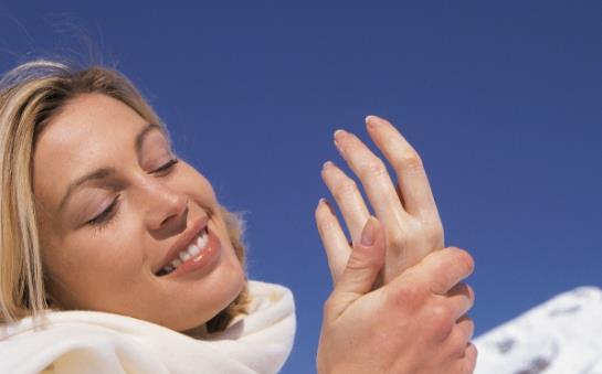 冬季防曬的重要性 防曬的方法及飲食 曬傷后怎么恢復