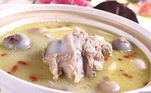 糖尿病人預防骨質疏松 常吃這3種食物補鈣降糖兩不誤