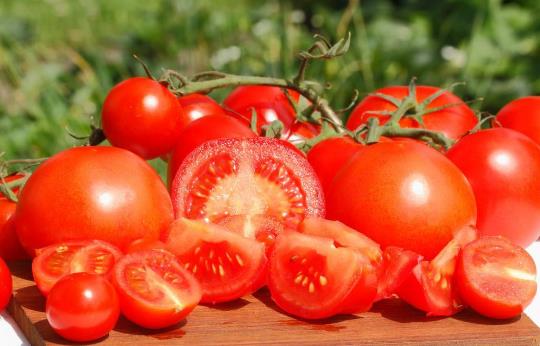 45歲后少吃3種傷肝食物 多吃1種護肝食物