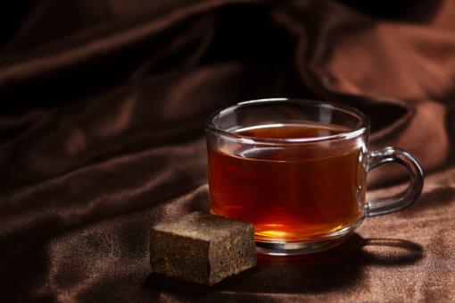 經(jīng)期熬夜的危害 來(lái)例假熬夜后頭暈 這些食物幫你緩解