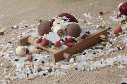 小孩小孩你別饞,過(guò)了臘八就是年 臘八節(jié)吃臘八粥