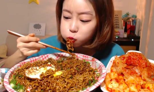 網傳方便面泡面防腐劑多毒性強 遠沒你想的那么垃圾