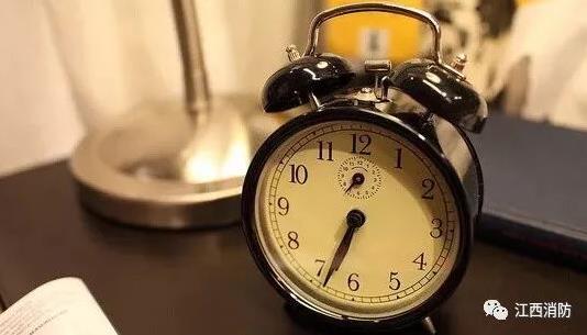 房屋著火夫妻25樓極限逃生 發生火災跑還是不跑