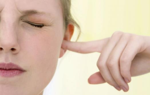 耳石癥這個老色鬼 偏愛女人和夜貓子