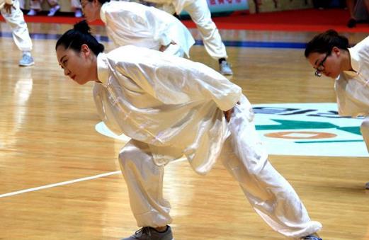 八段錦強身健體好處多 練習八段錦你需要注意這幾項