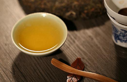 一日無茶則滯三日無茶則病 紅茶和綠茶的區別