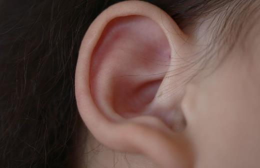 耳朵發燒 說明有人在念叨你了