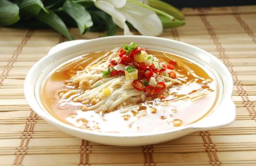 橘子吃多變“小黃人 關于食物“重口味”知識