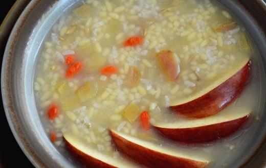 注重健康營養均衡 煮碗健康有營養的小米粥