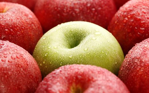蘋(píng)果帶皮吃的作用 清洗果蠟最安全的方法