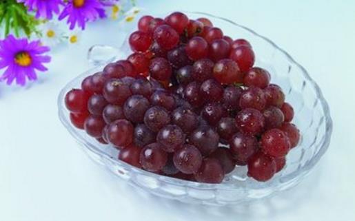 葡萄與其它水果做成綜合果汁 風味更獨特營養(yǎng)更高