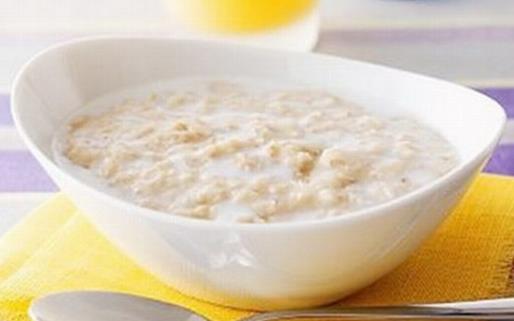 燕麥片美容養顏更能預防三高 燕麥片最簡單的吃法