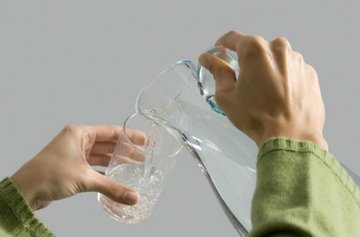 嗓子干癢咳嗽可以試試這些小妙招