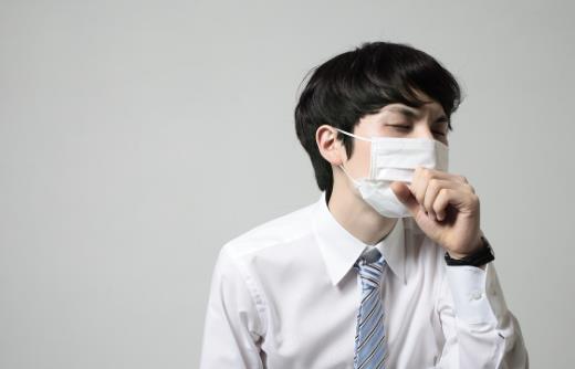 嗓子干癢咳嗽可以試試這些小妙招