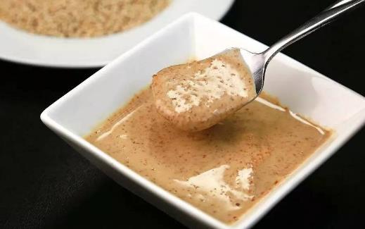 芝麻醬為補鈣佳品 自制黑芝麻醬的竅門