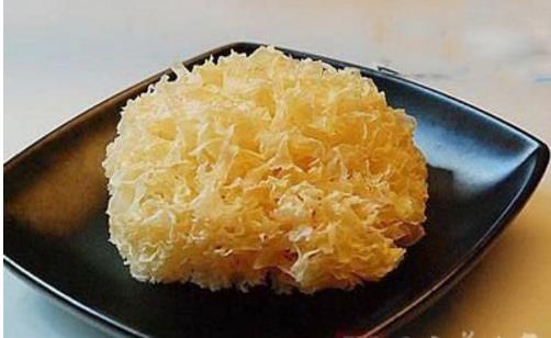 銀耳營養價值高 春季止咳潤肺可吃它