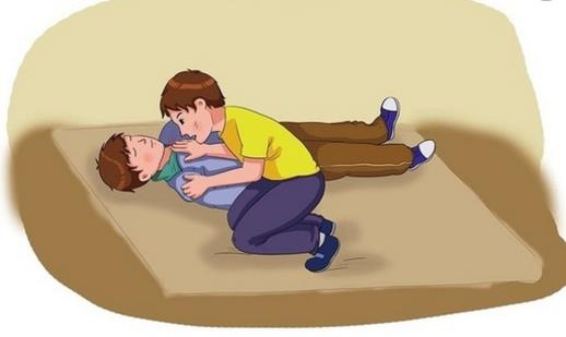 生活中的急救知識(shí) 避免踏入這些誤區(qū)