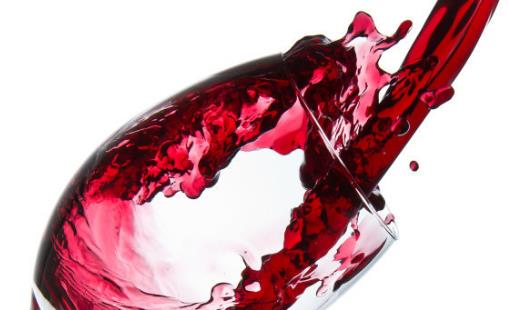 喝紅酒對身體的六大益處 喝紅酒的禁忌及儲存方法