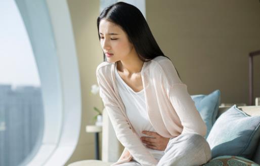 月經期出現血塊是怎么回事 如何進補