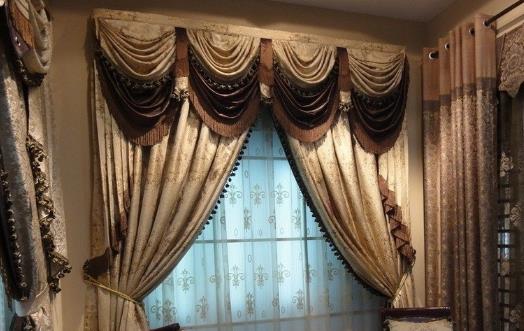 風格多變的窗簾 打破了生活的沉靜氣息
