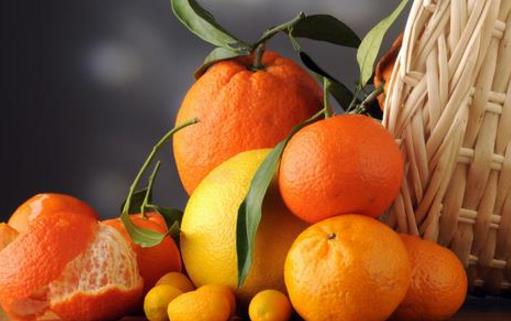 吃水果有對身體有益處 但腸胃不適者應避免吃這些水果