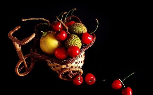 吃水果有對身體有益處 但腸胃不適者應避免吃這些水果