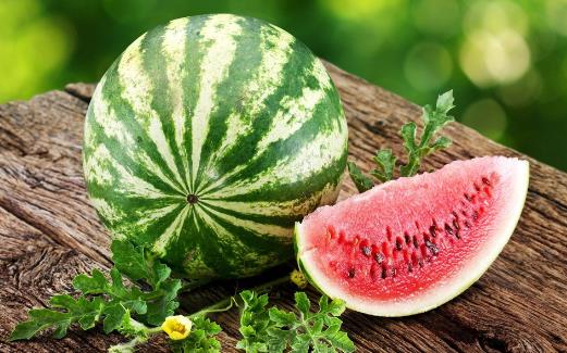 3種被外國(guó)人深深誤解的中國(guó)水果！西瓜排第1名，網(wǎng)友：心疼