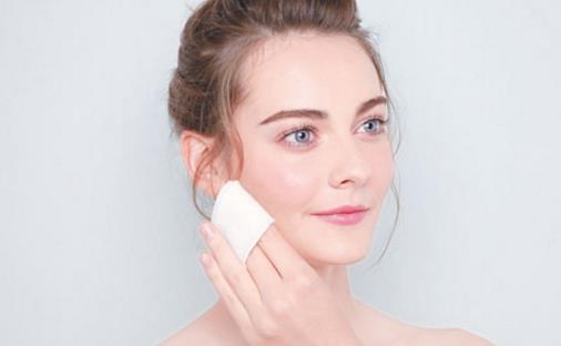 睡前保養護膚很重要 護理皮膚方面的小竅門