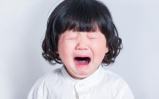 孩子心理脆弱 家長(zhǎng)學(xué)會(huì)采取積極行動(dòng)做表率