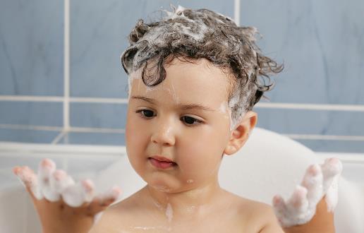 經(jīng)期經(jīng)常性頭疼可以用這7種辦法緩解